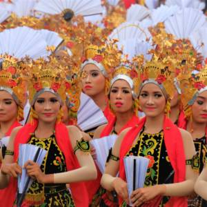 tari gandrung banyuwangi