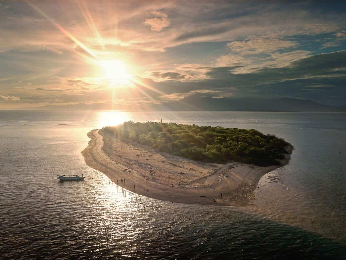 paket sunrise pulau tabuhan