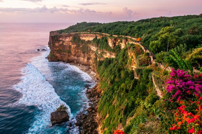 Paket Wisata 4 Hari 3 Malam – Uluwatu Kintamani Ubud