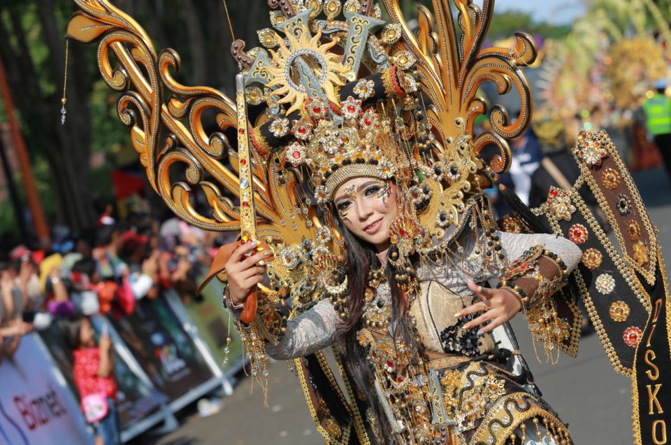 Banyuwangi Ethno Carnival, Simbol Ritual Suci Lewat Fashion!