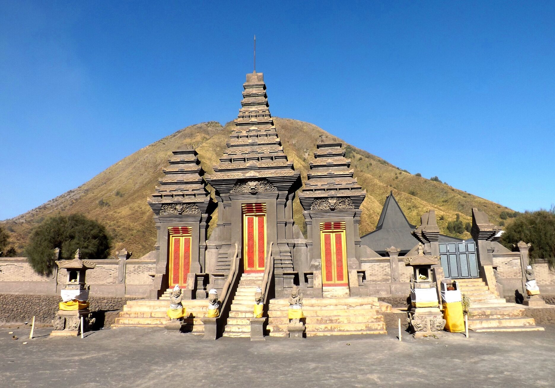 pura luhur poten